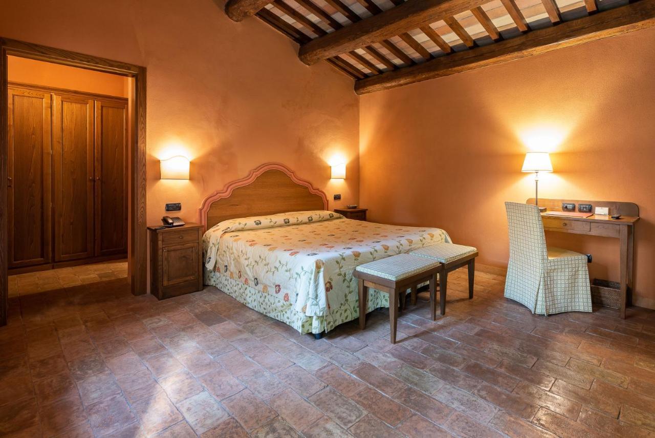 Borgo Lanciano Hotel Castelraimondo Eksteriør billede