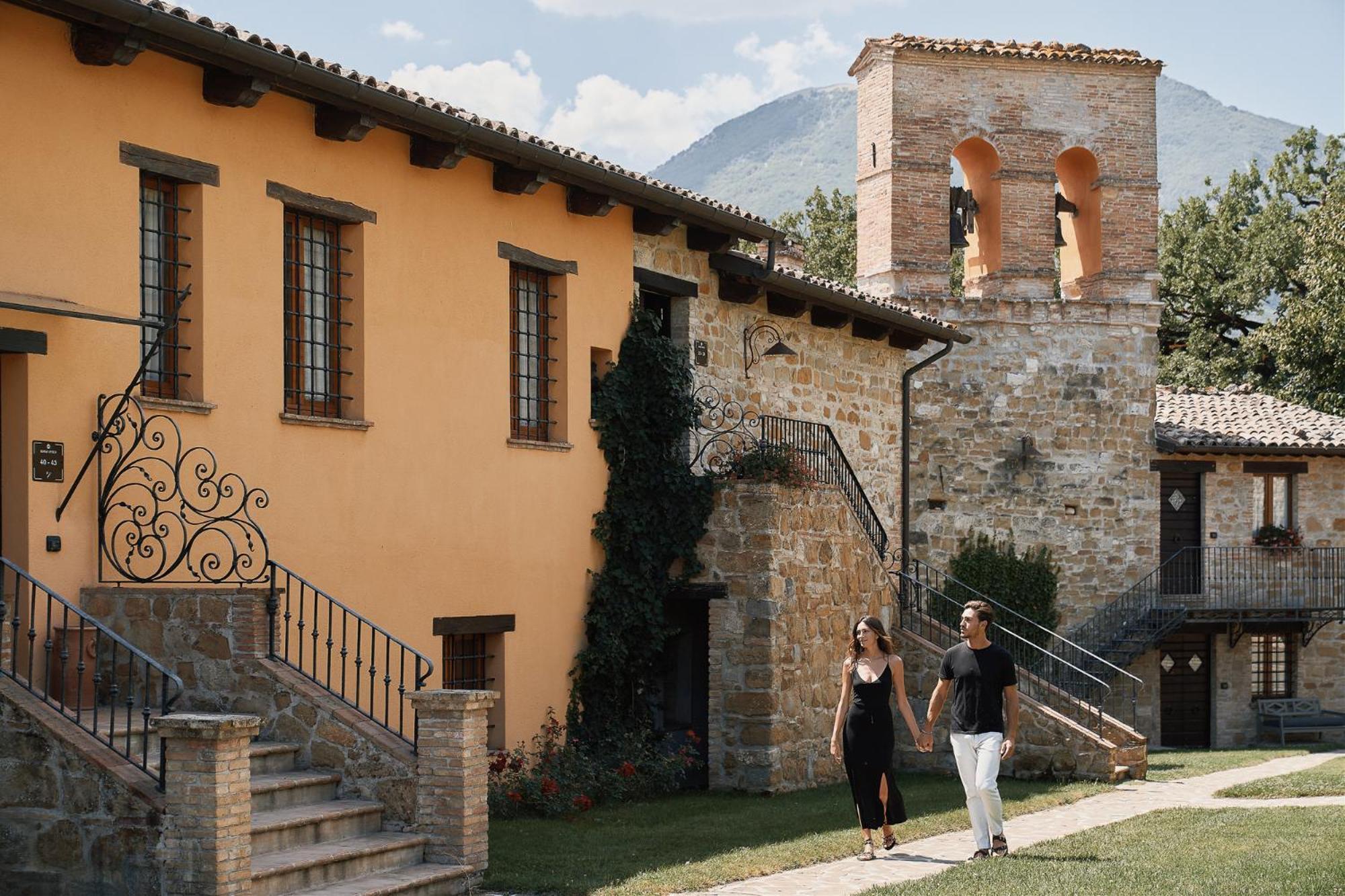 Borgo Lanciano Hotel Castelraimondo Eksteriør billede