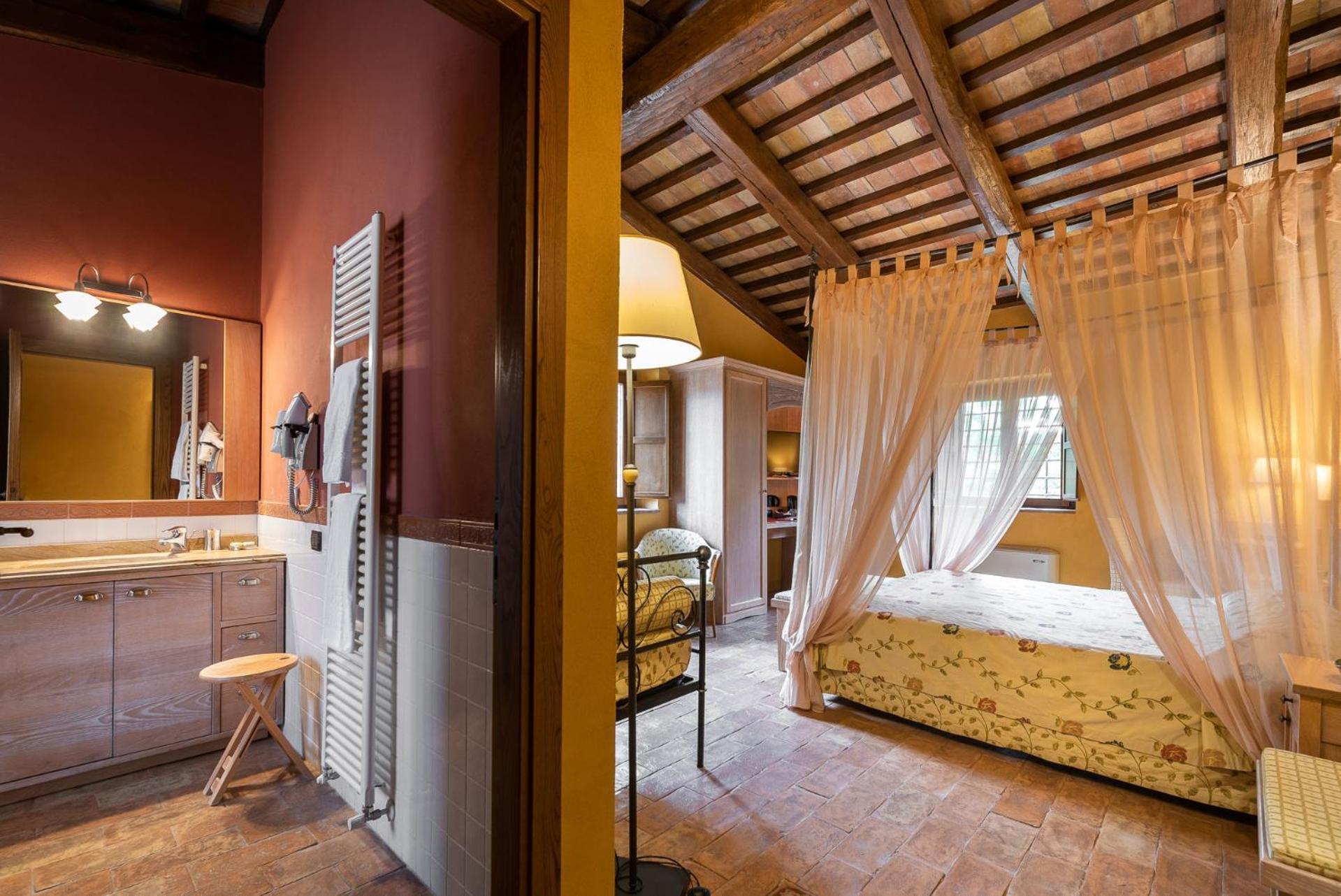 Borgo Lanciano Hotel Castelraimondo Eksteriør billede