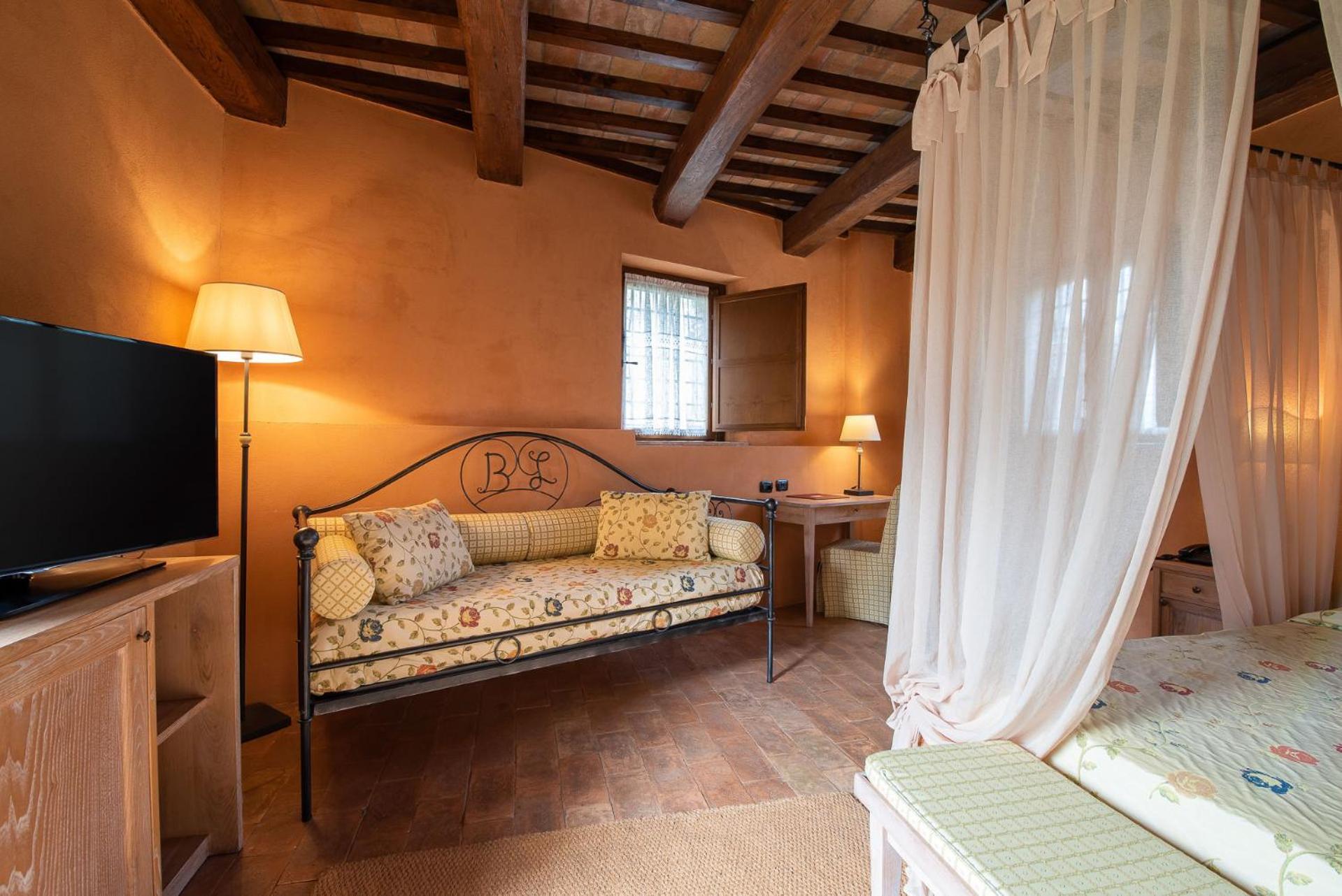 Borgo Lanciano Hotel Castelraimondo Eksteriør billede